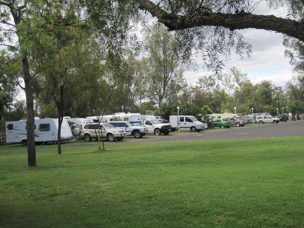 Готель Dalby Tourist Park Екстер'єр фото